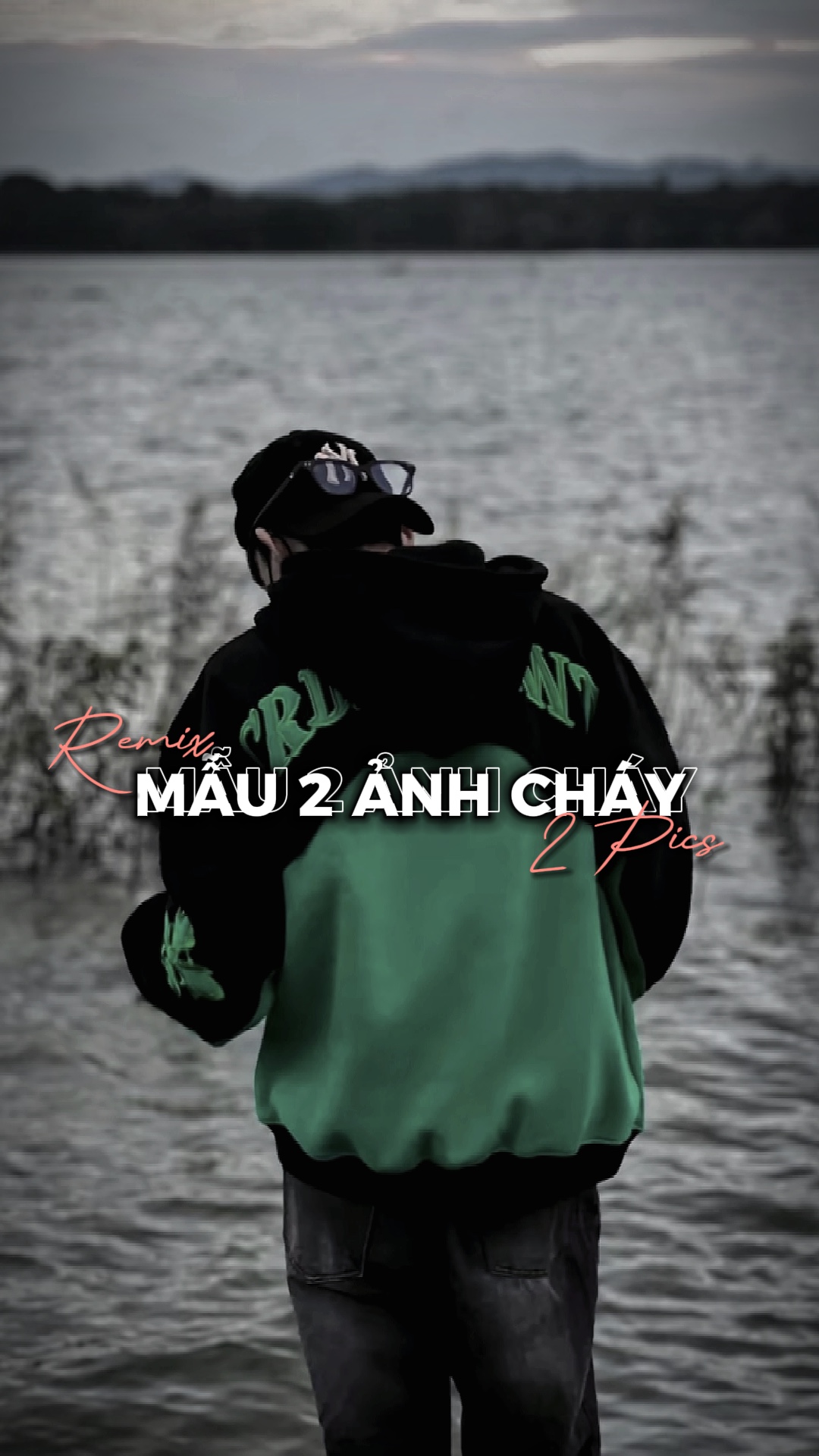 Mẫu 2 ảnh nhạc cổ