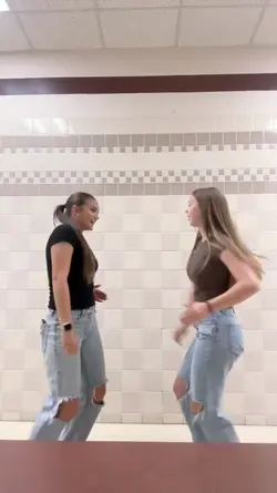 Whoomp