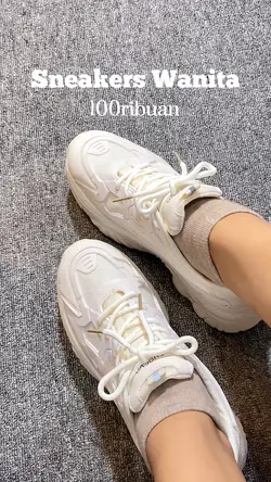 Sneakers Wanita