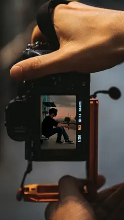 Cameraman focus karo