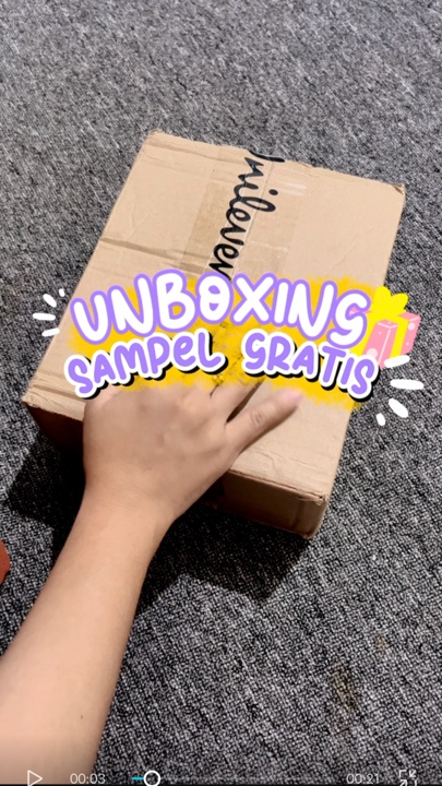 Unboxing paket