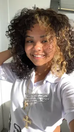 consegui um emprego