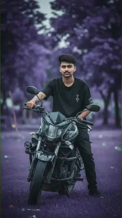 Rytmiczne selfie na motocyklu