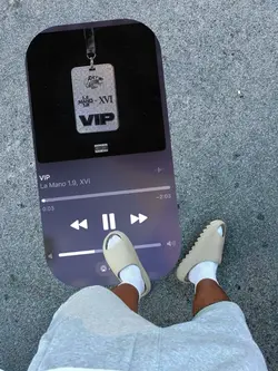 V.I.P - LaMano
