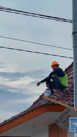 tolong muridmu Guru