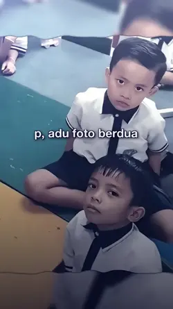 p, adu foto berdua