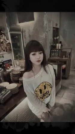 [3Tay Trái Chỉ Trăng