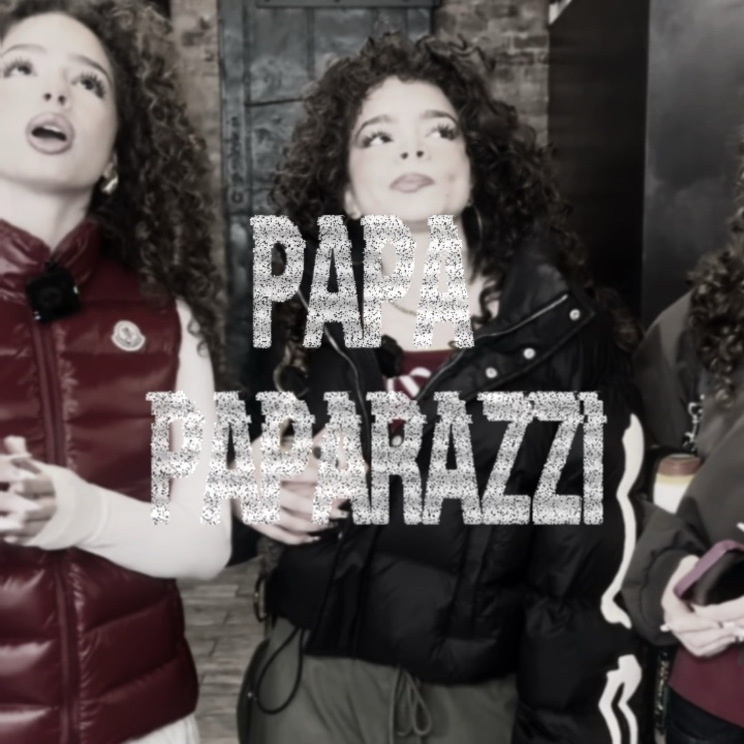 PAPARAZZI