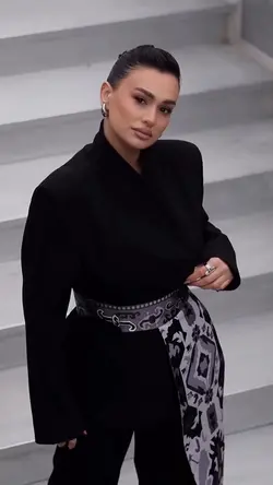 MODEL VIRAL FASHION 