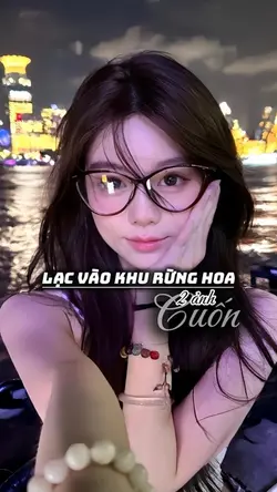 Lạc vào khu rừng hoa