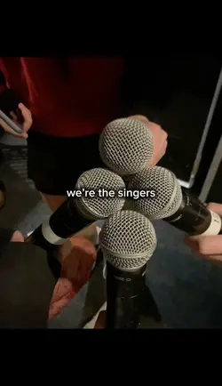 THE SINGERSSS 😼