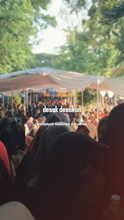 Desak desakan