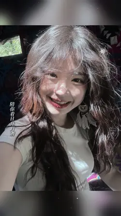 1 ảnh + Màu 