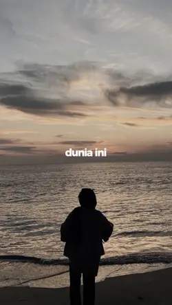 Dunia ini riuh 