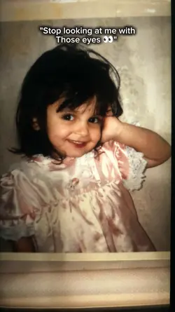 What Eyes<<>