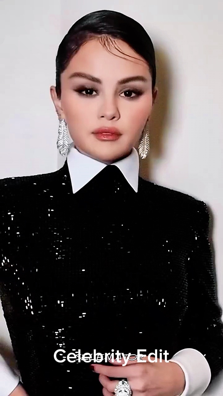 EDITAN MERAYAKAN