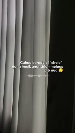 SMALL CIRCLE