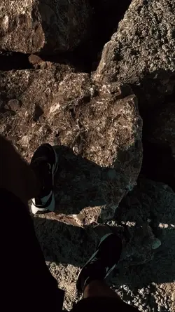 O kadar yanlızım ki