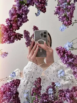 mirror selfie