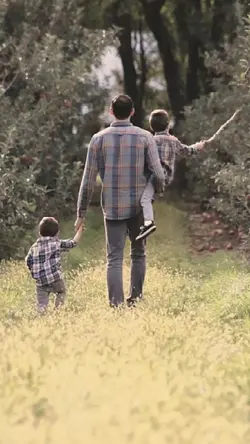 ayahkaulahpelingdung