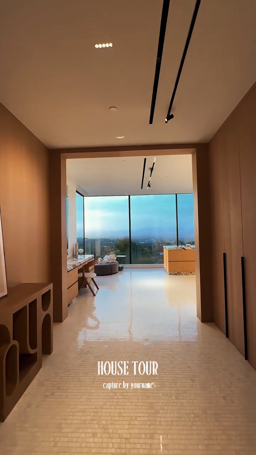 VISITE DE LA MAISON
