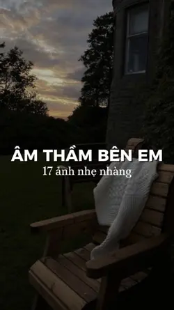 Âm thầm bên em