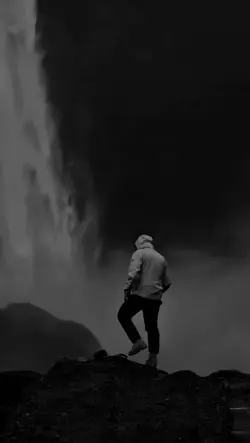dia bukan milikku
