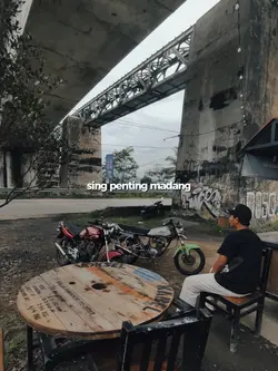 Agus Kotak - Madang