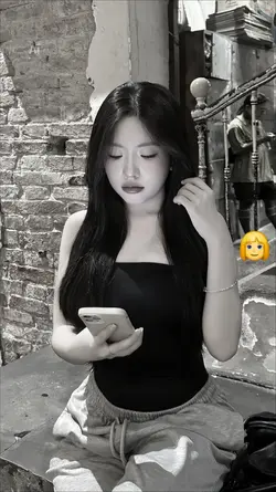 AI TÓC NGẮN XINH