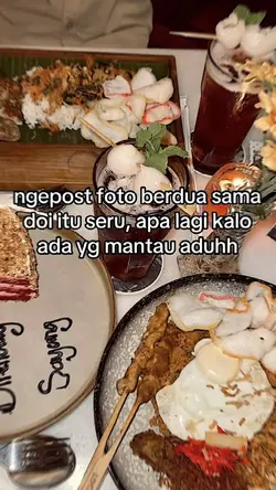 ngepost foto berdua 