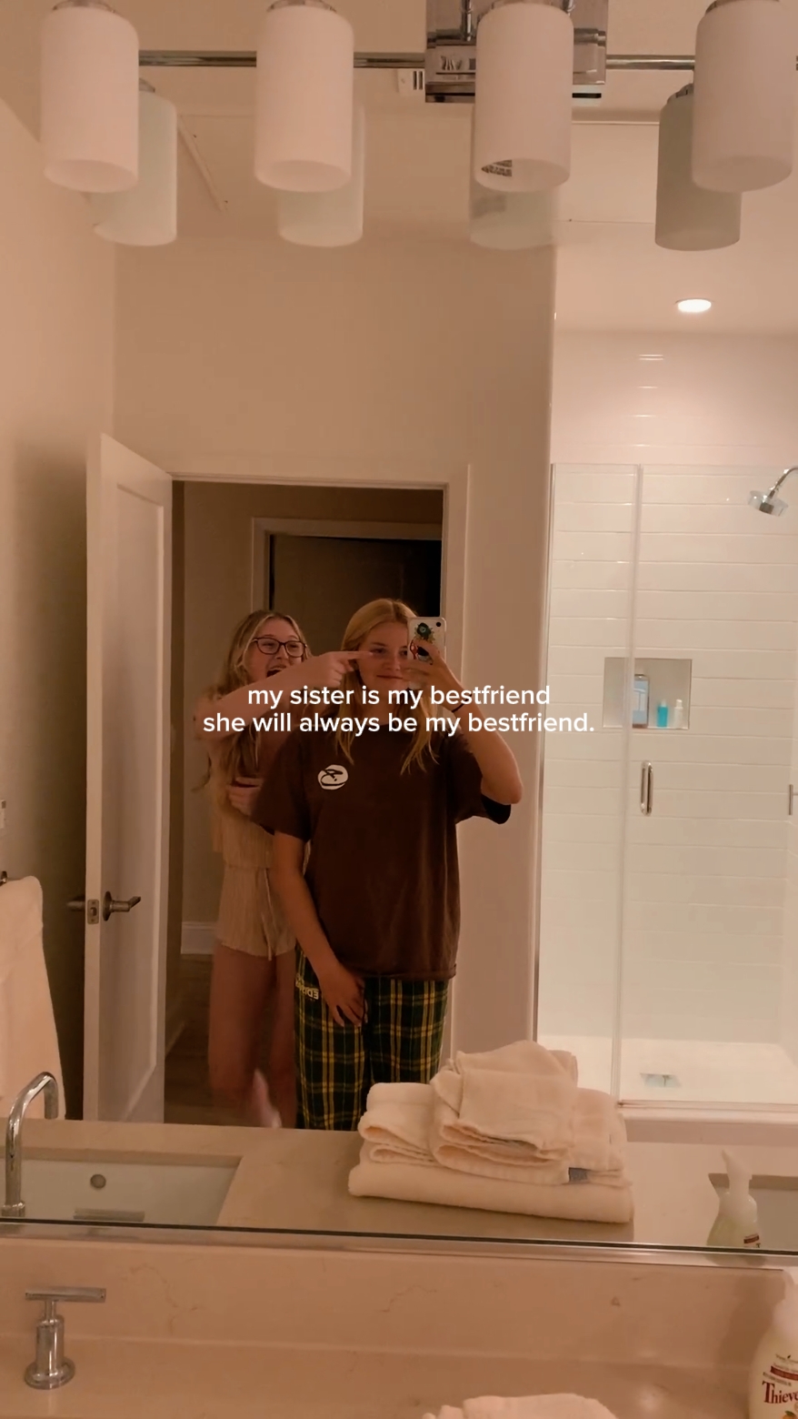 happy sister day