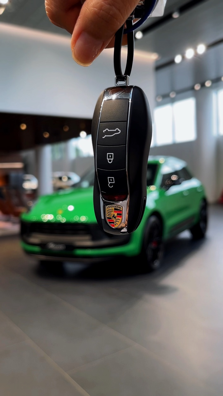 Outside | Porsche