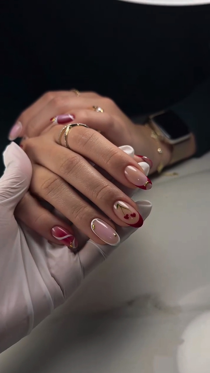 UÑAS