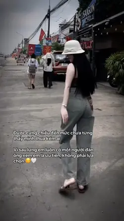 Sau lưng em luôn có