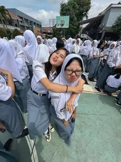 Udah sayang tolong d