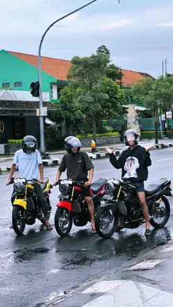 berdansa dan menari