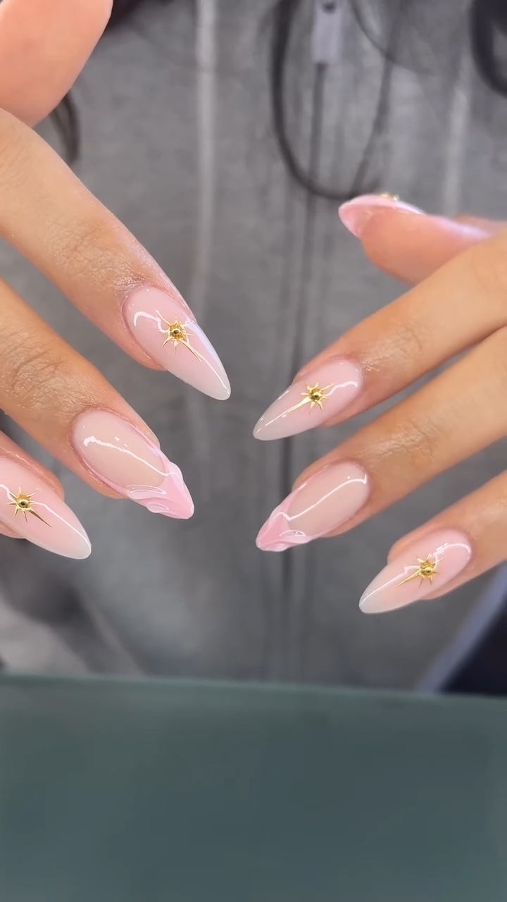 NAILS 