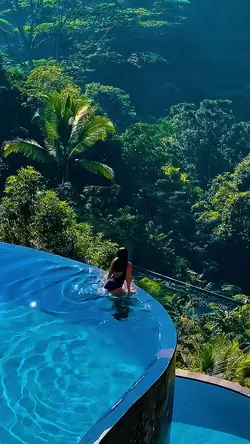 CINEMATIC 4K