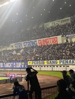 biru di hatiku💙