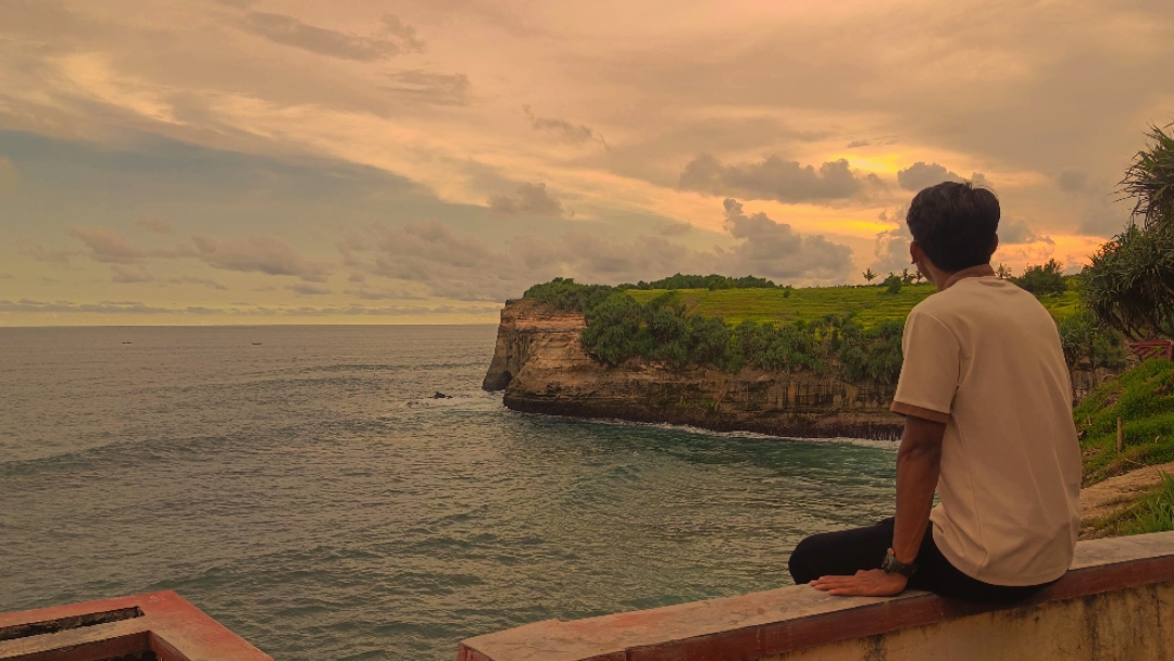 Matahari terbenam | Pantai