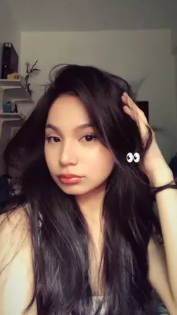merah bibir kamu