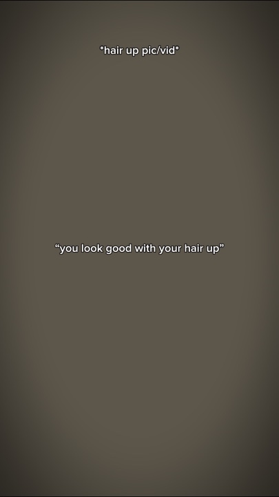 cheveux relevés