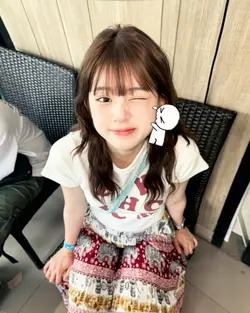 stiker lucu gigit