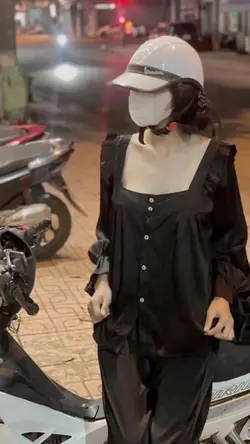 Còn anh thì căn nhà.