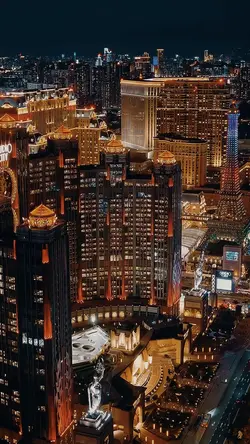 CITY LIGHT
