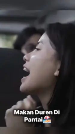 makan duren dipantai