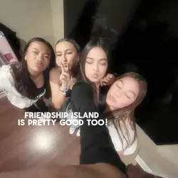 friendship island🤍