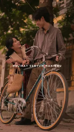 Melihat Senyum Manis