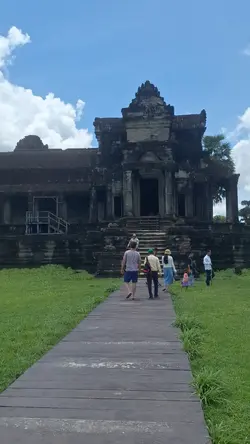 អង្គរវត្ត