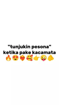 pesona pake kacamata